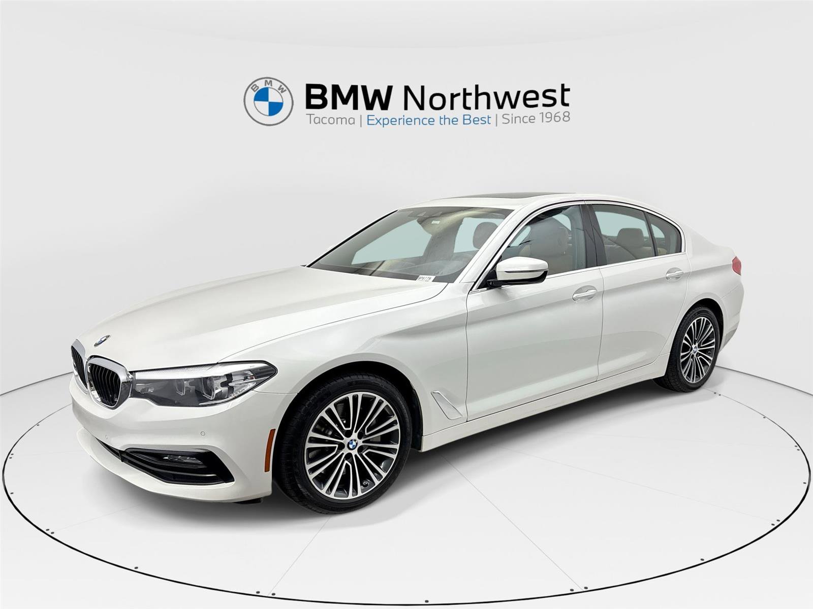 Used 2018 BMW 530i xDrive image 1