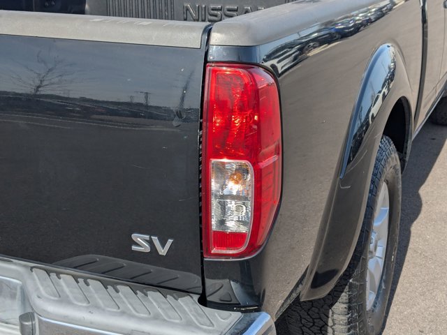 Used 2012 Nissan Frontier SV image 6