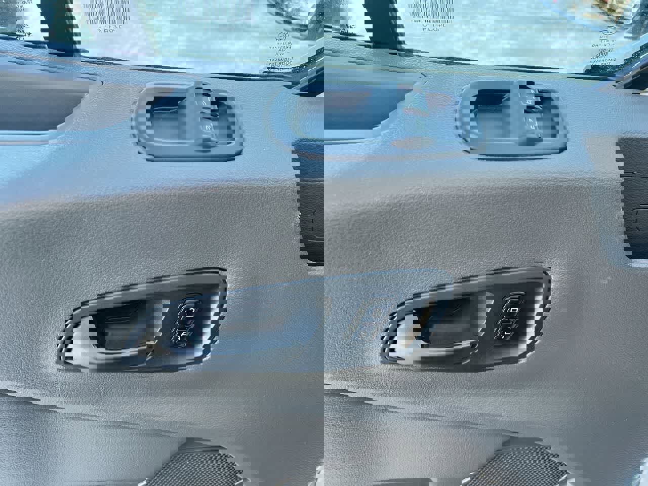 Used 2020 Ford Transit 150 XLT image 13