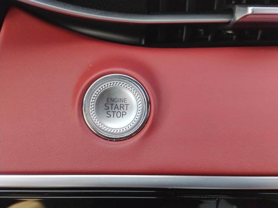 Used 2025 Genesis GV70 3.5T Sport w/ Sport Advanced Package image 24