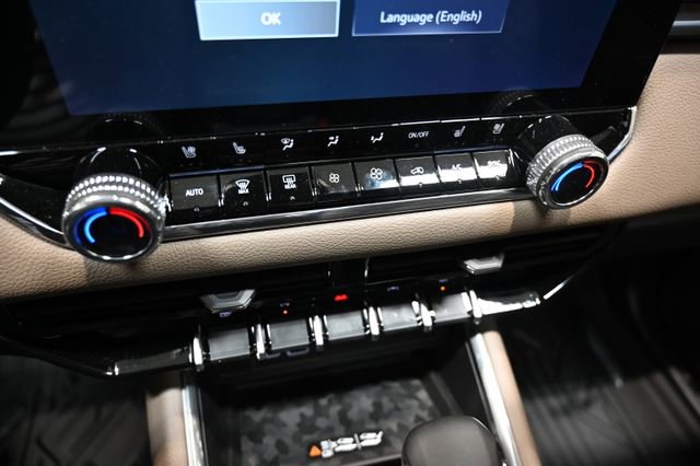 New 2026 GMC Canyon Denali image 19