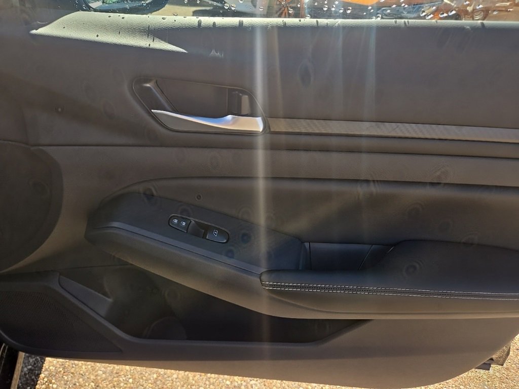 New 2025 Nissan Altima 2.5 SV image 26