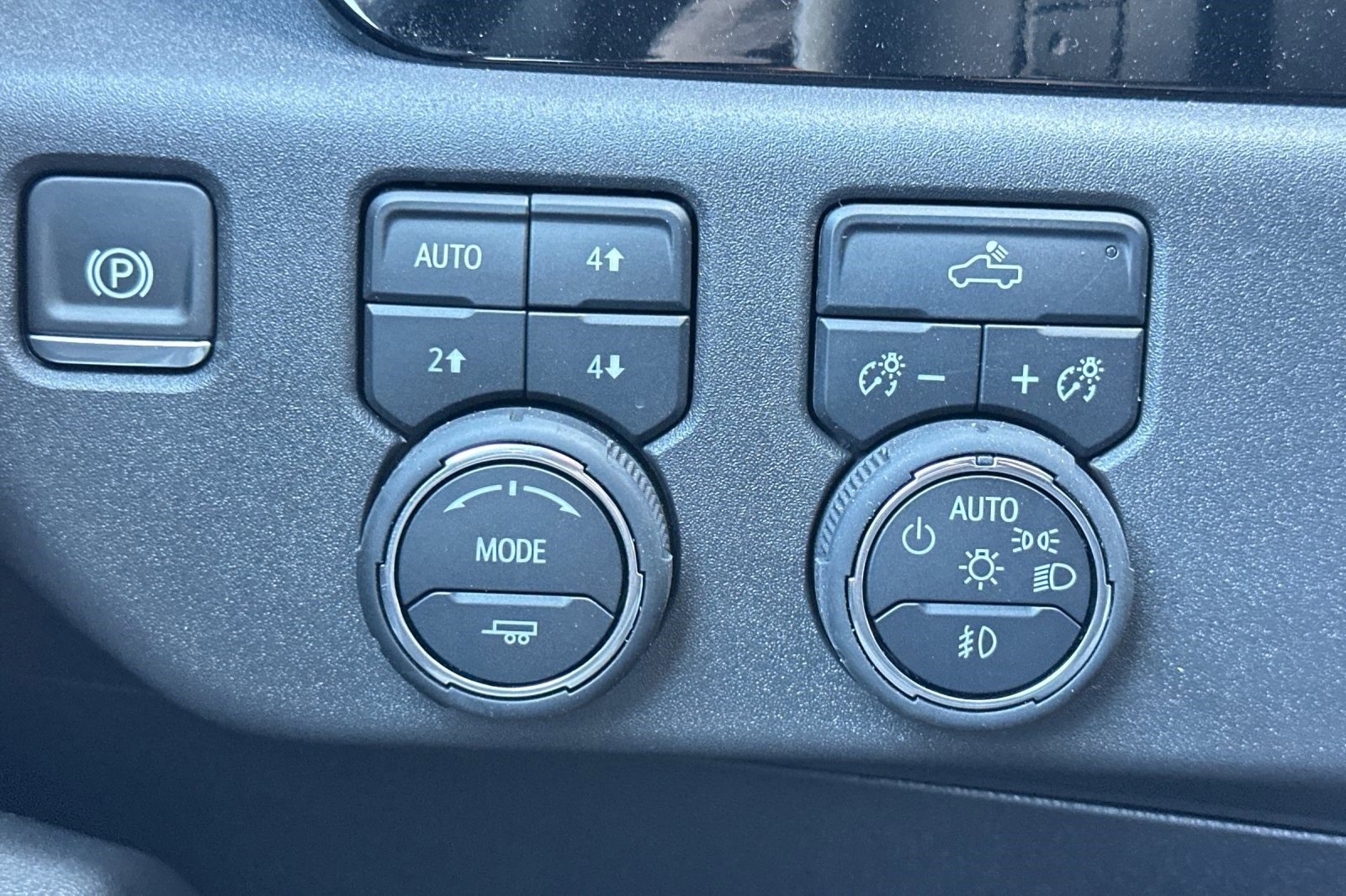 New 2025 Chevrolet Silverado 1500 LT Trail Boss w/ LPO, Dark Essentials Package image 30