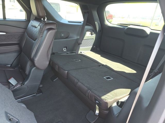 Used 2025 Ford Explorer Platinum w/ LUX Leather Package AWD/4WD image 25