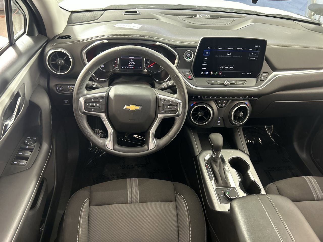 Used 2025 Chevrolet Blazer LT FWD image 21