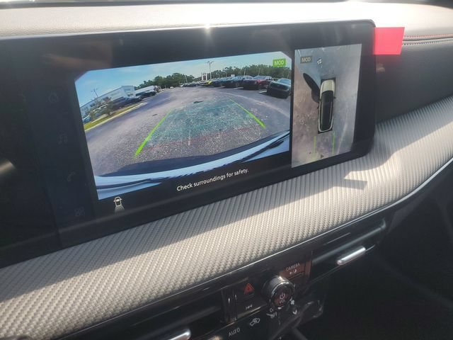 New 2026 Nissan Kicks SR FWD image 15