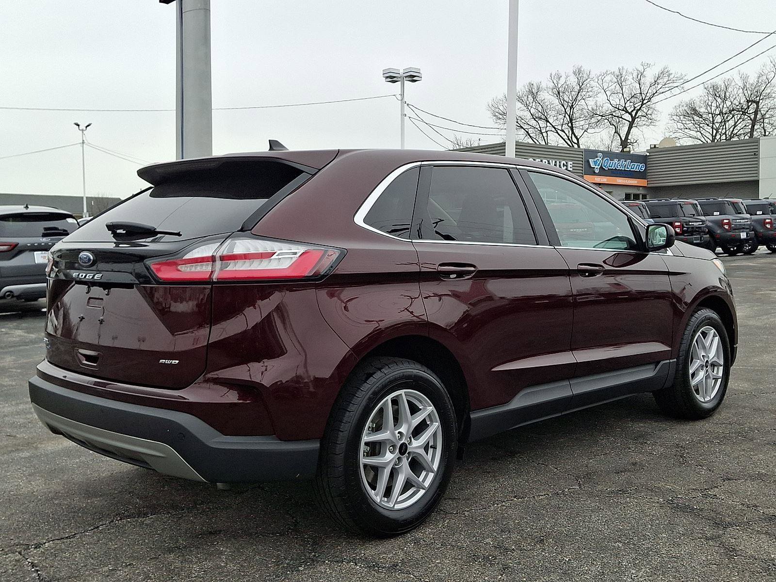 Certified 2023 Ford Edge SEL w/ Convenience Package AWD/4WD image 6
