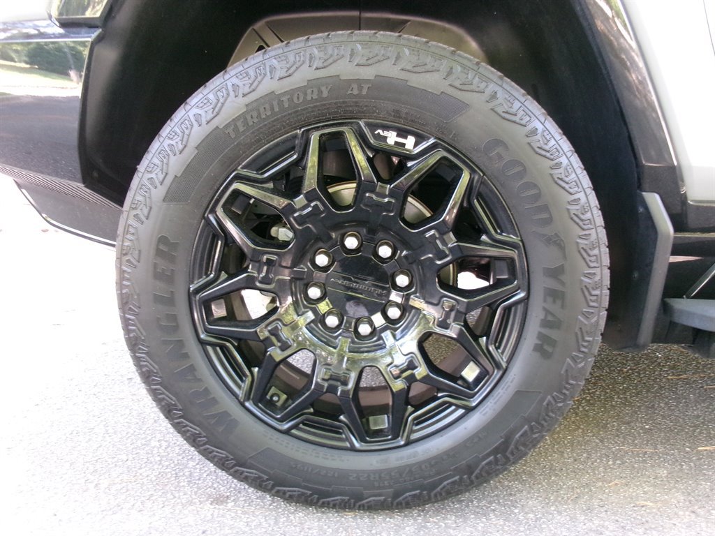 Used 2024 GMC Hummer EV 2X AWD/4WD image 47