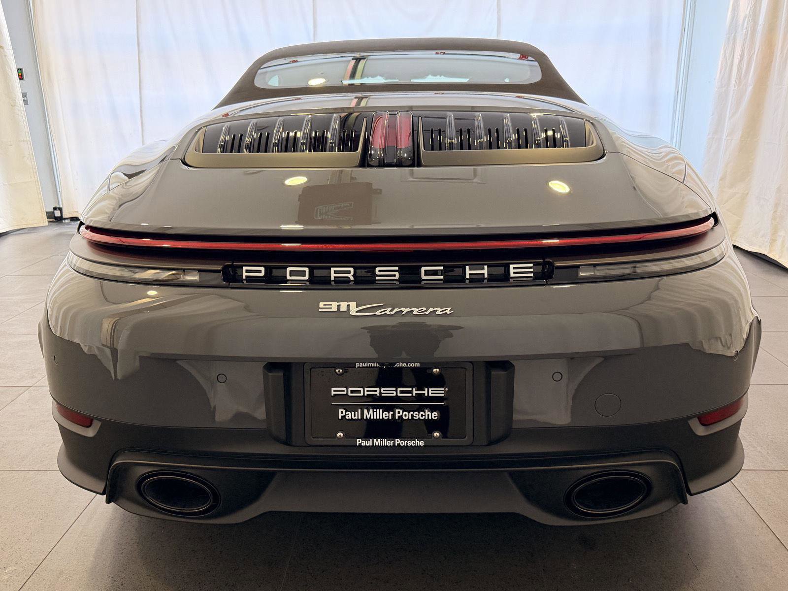 Used 2025 Porsche 911 Carrera image 8