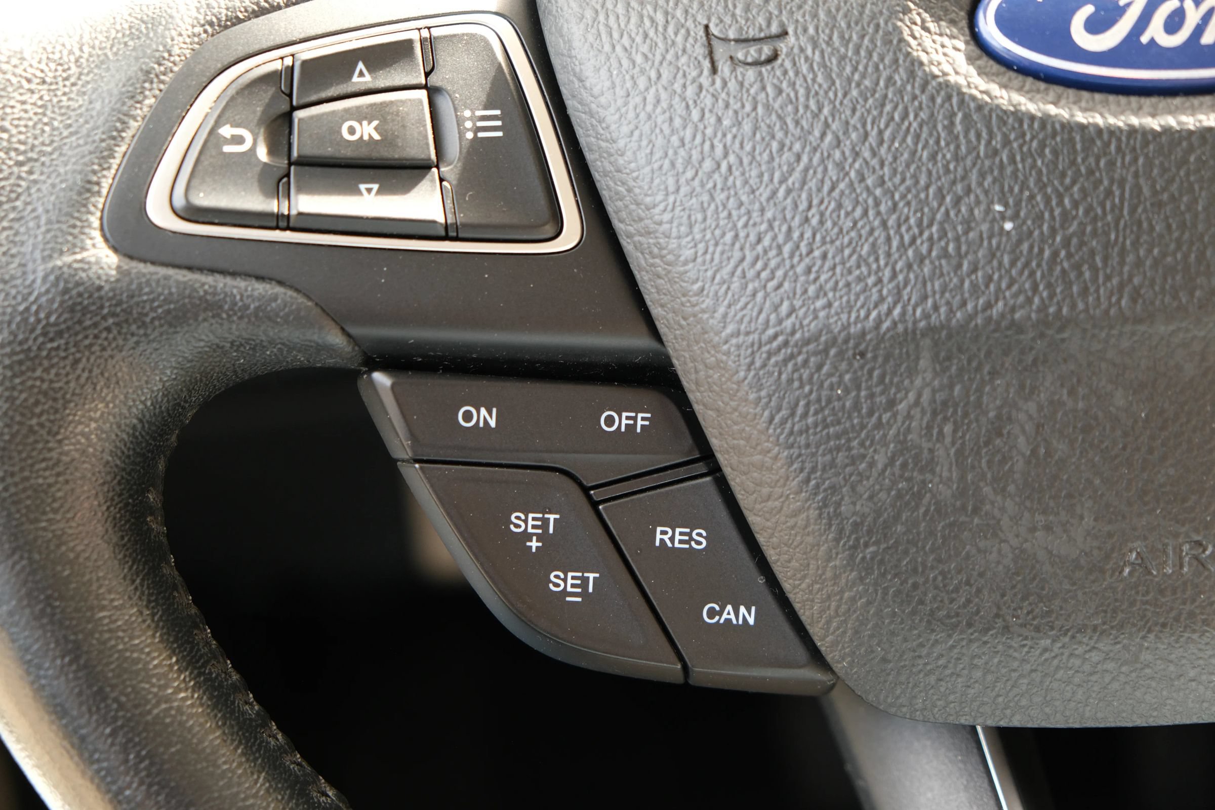 Used 2021 Ford EcoSport Titanium AWD/4WD image 39