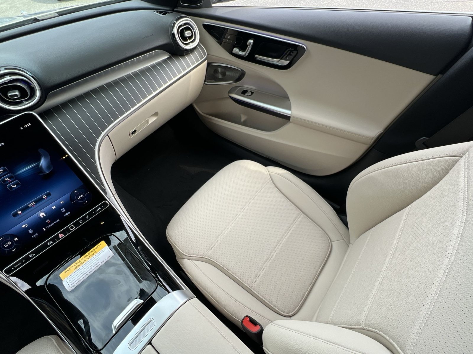 New 2027 Mercedes-Benz C 300 4MATIC Sedan image 14
