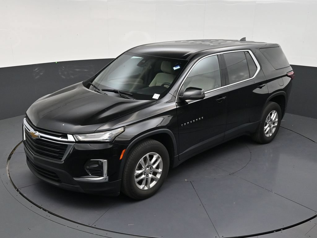 Used 2023 Chevrolet Traverse LS FWD image 12