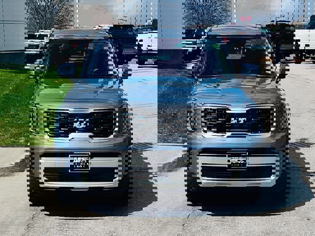 Used 2025 Kia Telluride S AWD/4WD image 8