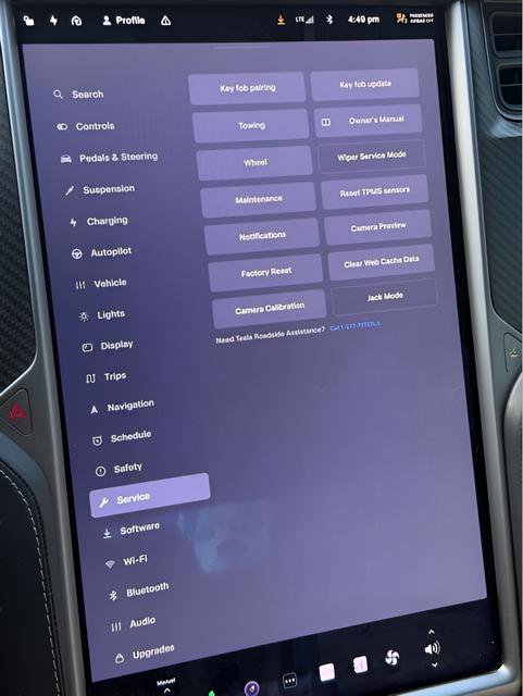 Used 2020 Tesla Model S Performance image 21