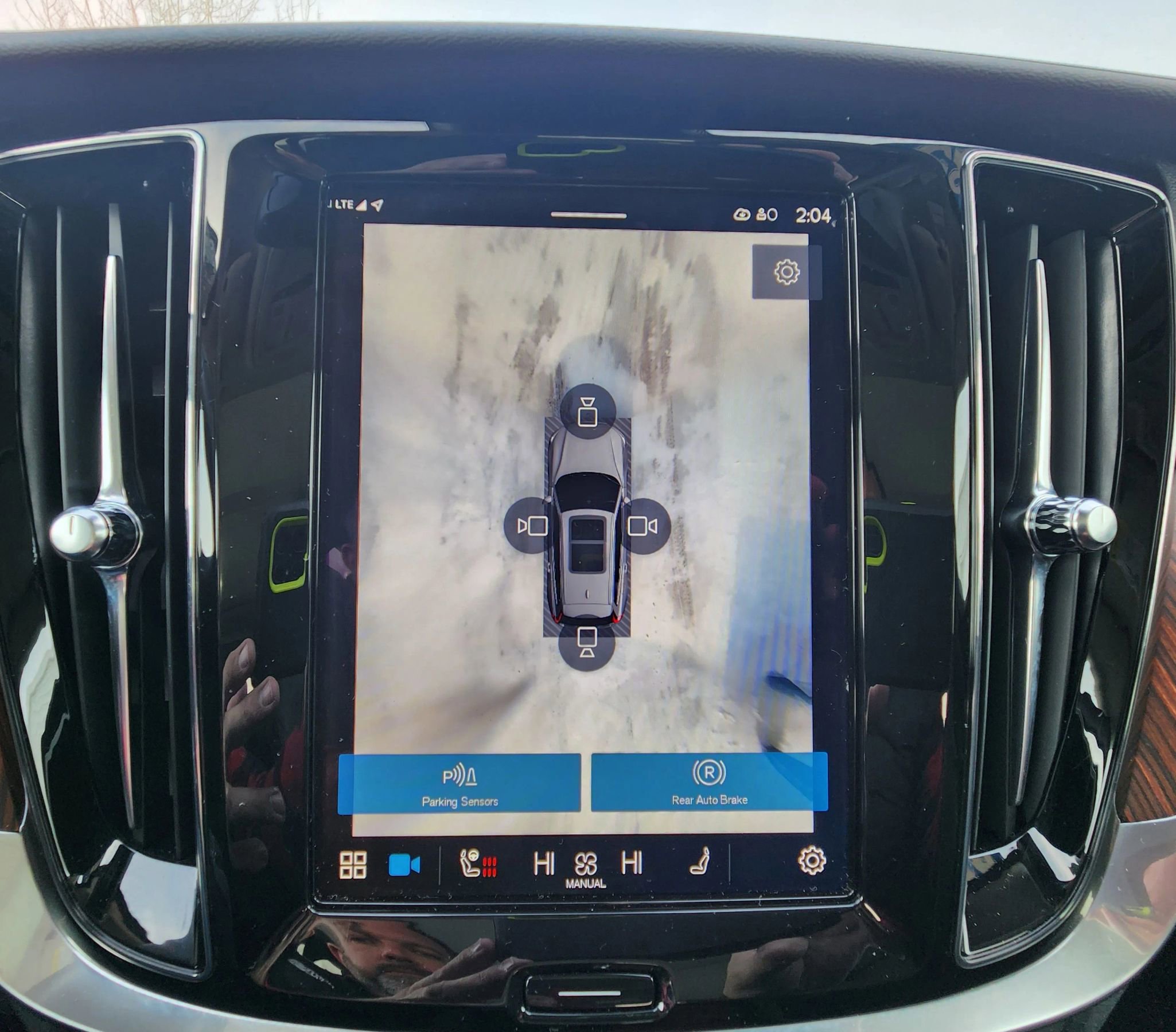 Used 2025 Volvo V60 B5 Cross Country Plus image 31