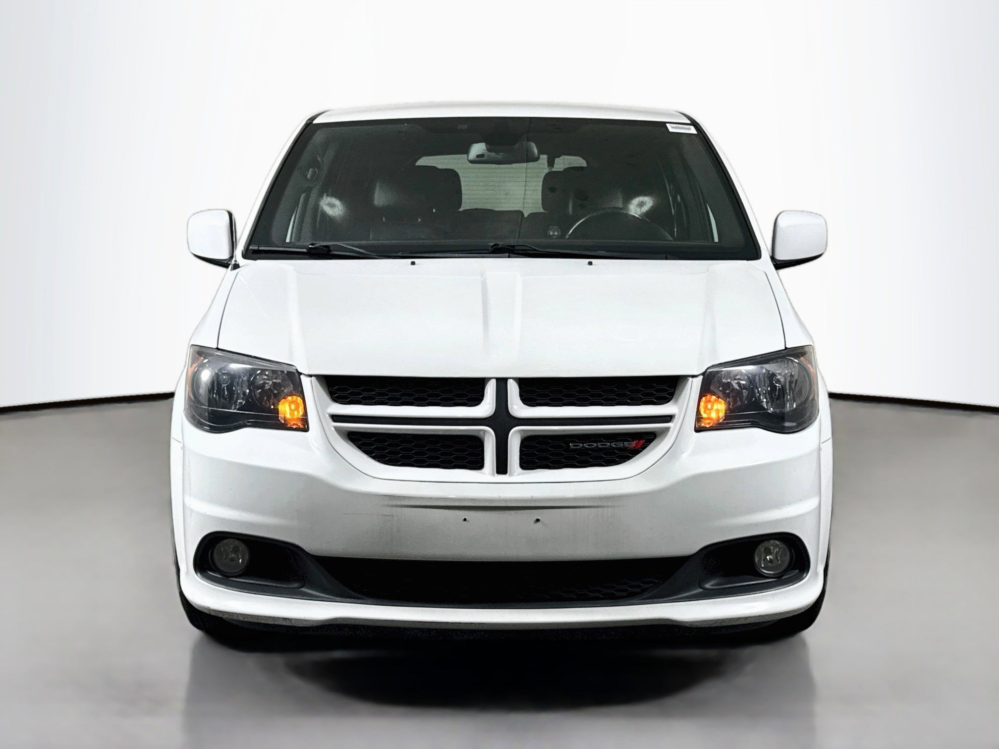 Used 2019 Dodge Grand Caravan GT FWD image 2