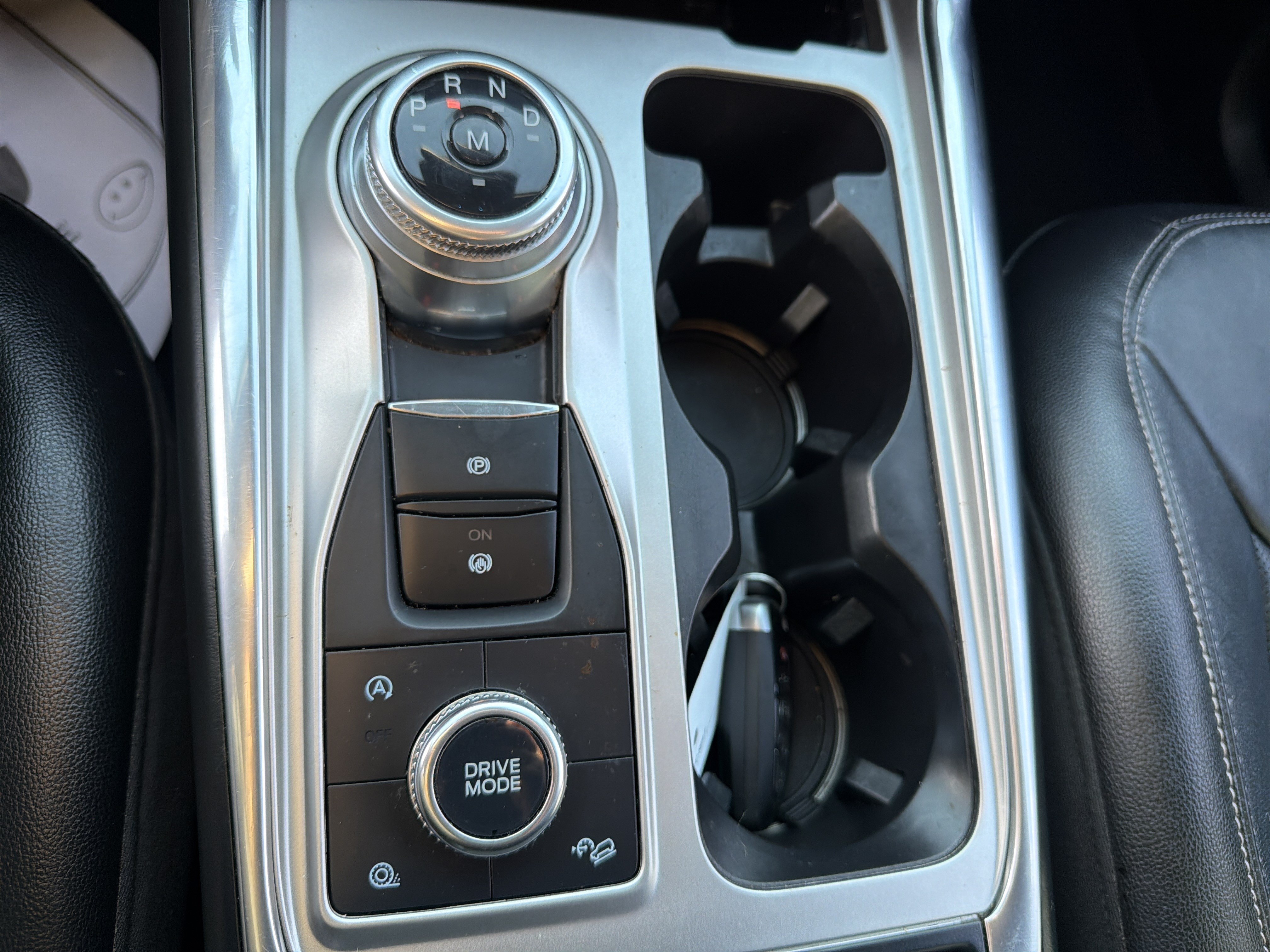 Used 2020 Ford Explorer Limited AWD/4WD image 25