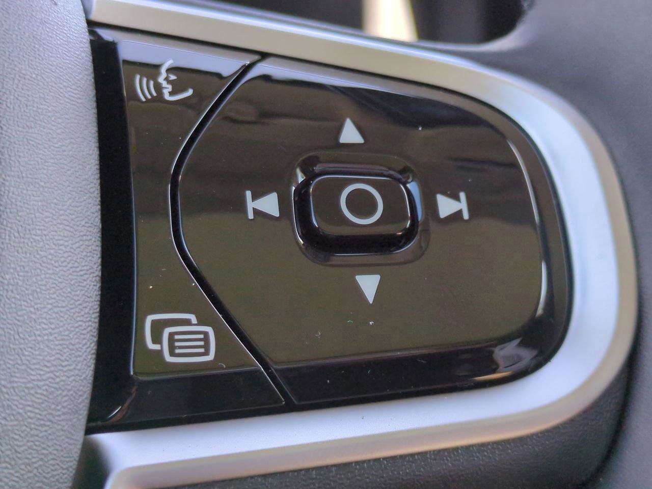 New 2026 Volvo XC60 B5 Core image 14