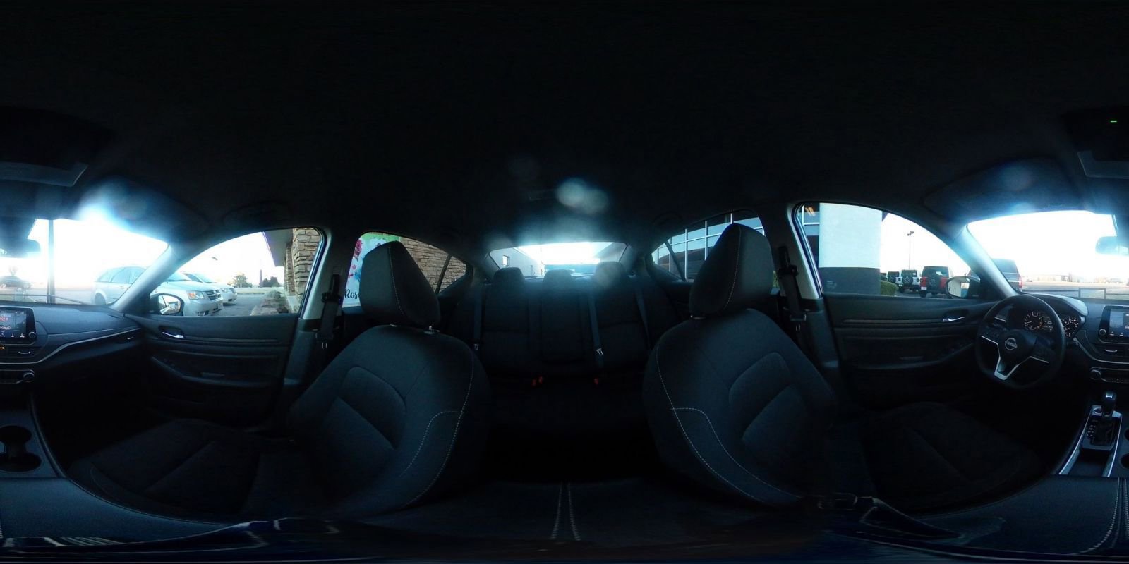 Used 2025 Nissan Altima 2.5 SV image 41