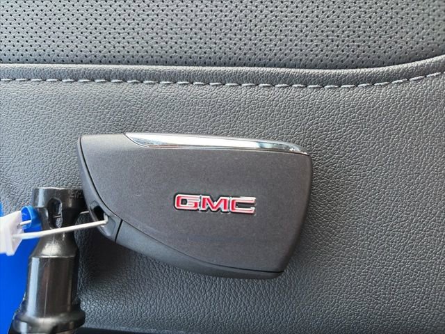 New 2026 GMC Sierra 1500 SLT w/ SLT Convenience Package image 59