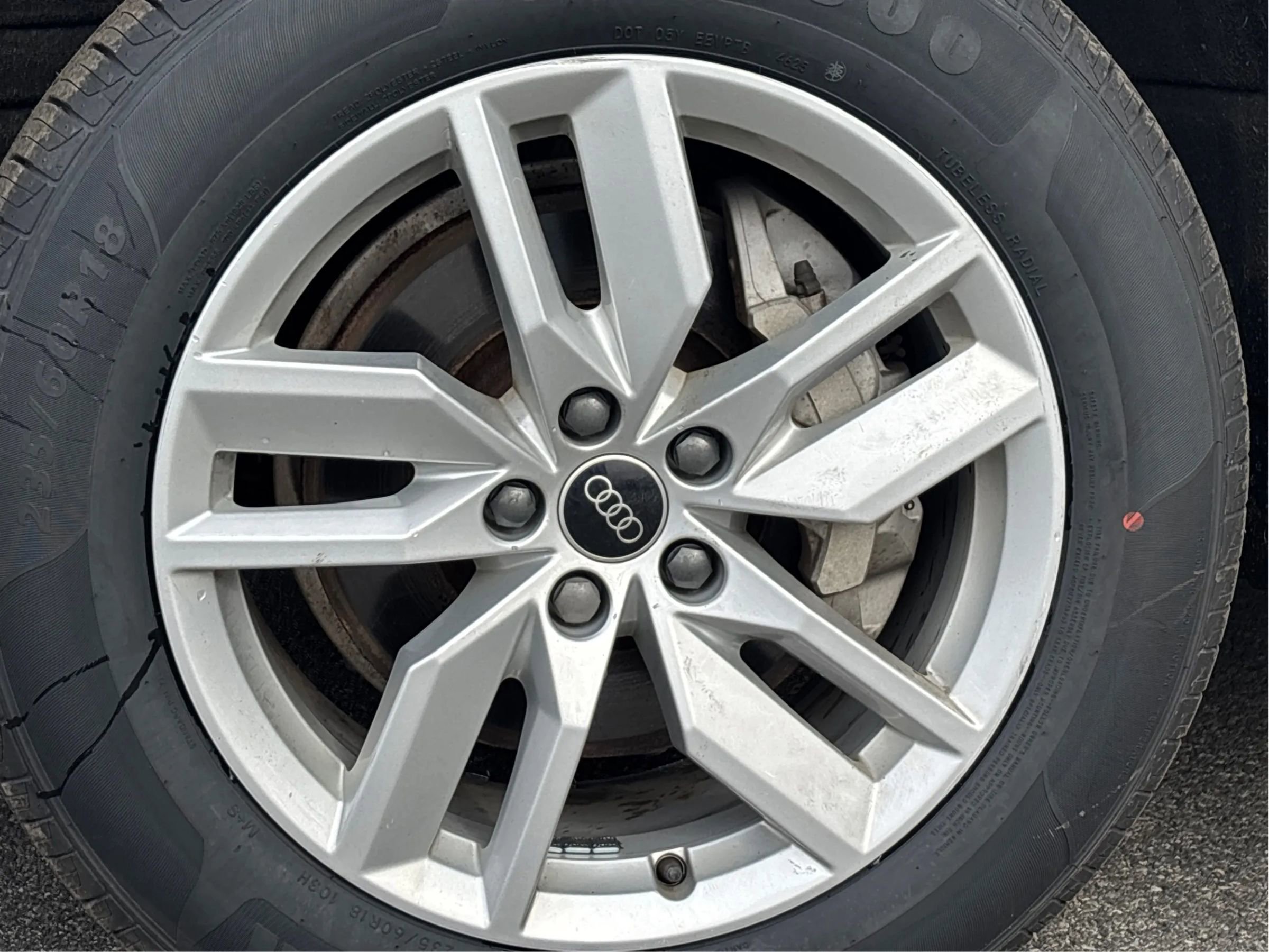 Used 2023 Audi Q5 2.0T Premium w/ Convenience Package image 32