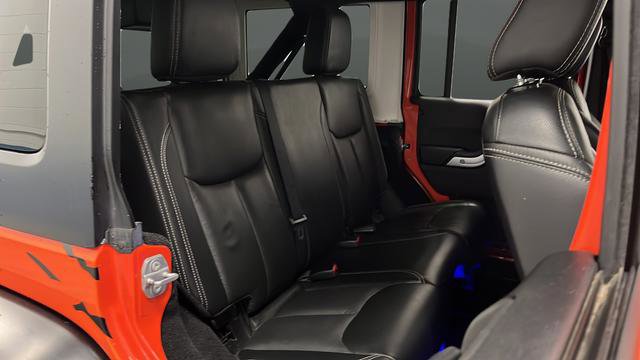 Used 2015 Jeep Wrangler Unlimited Sahara w/ Dual Top Group image 24
