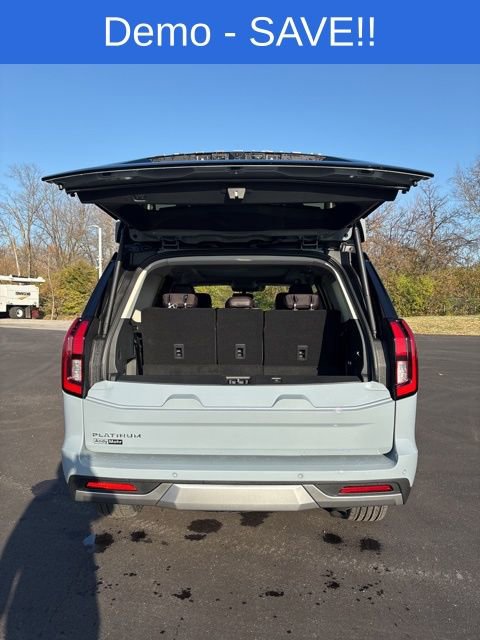 New 2025 Ford Expedition Platinum w/ Platinum Ultimate Package AWD/4WD image 9