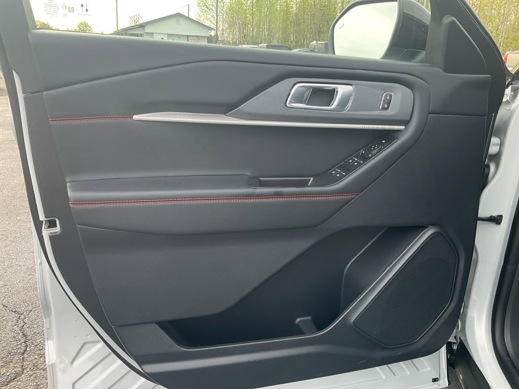 New 2026 Ford Explorer ST-Line image 17