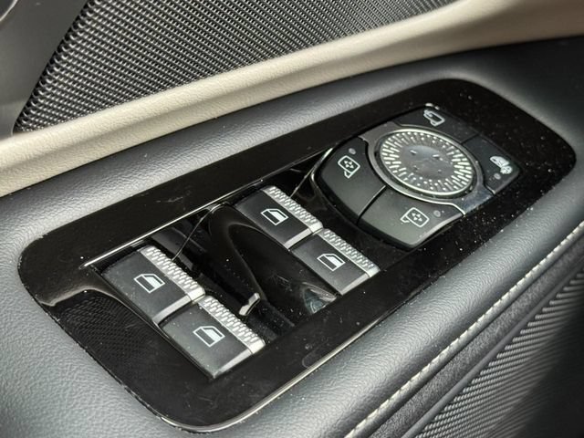 Used 2024 Lincoln Nautilus Reserve AWD/4WD image 22