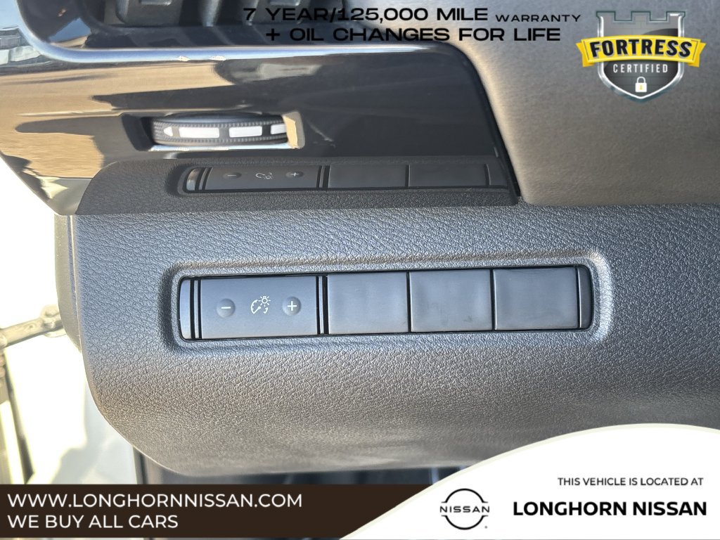 Used 2024 Nissan Pathfinder S FWD image 19