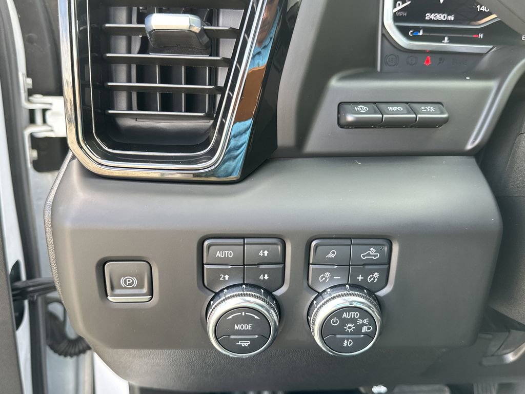 Certified 2024 GMC Sierra 2500 AT4 w/ AT4 Premium Plus Package image 27