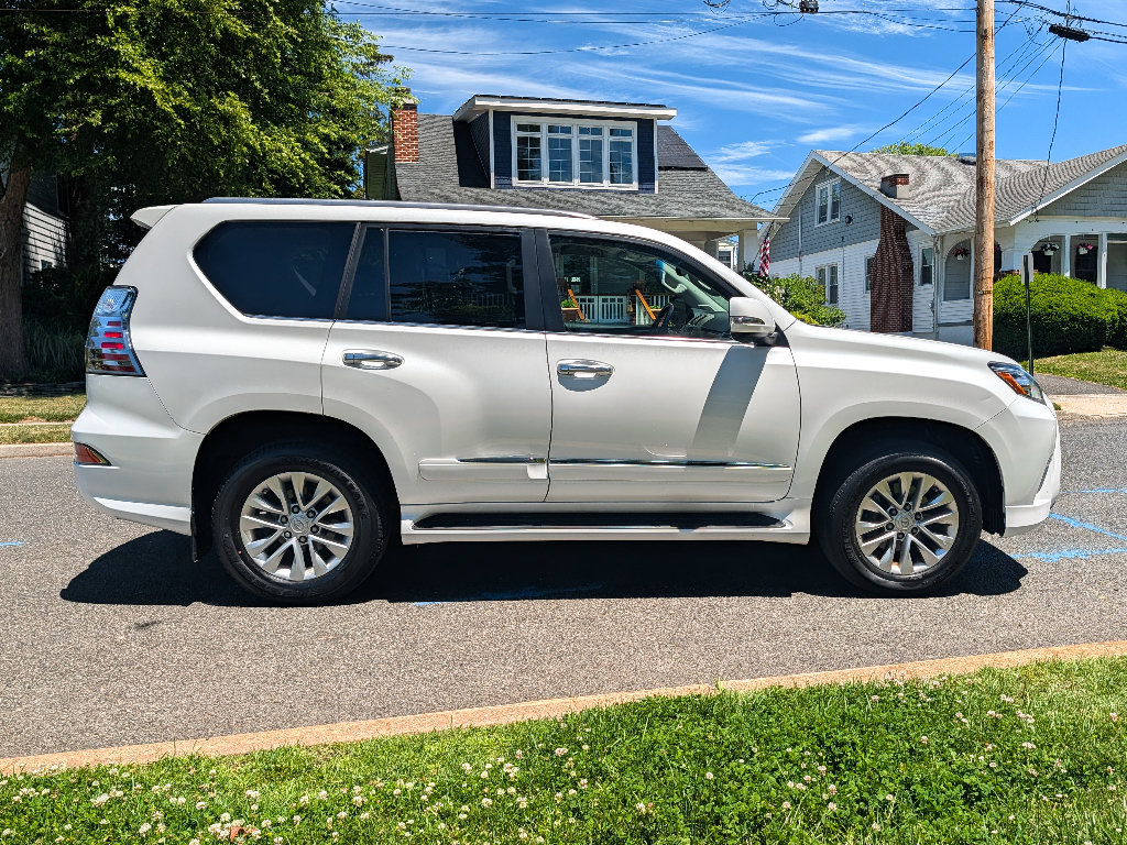 Used 2019 Lexus GX 460 Premium AWD/4WD image 4