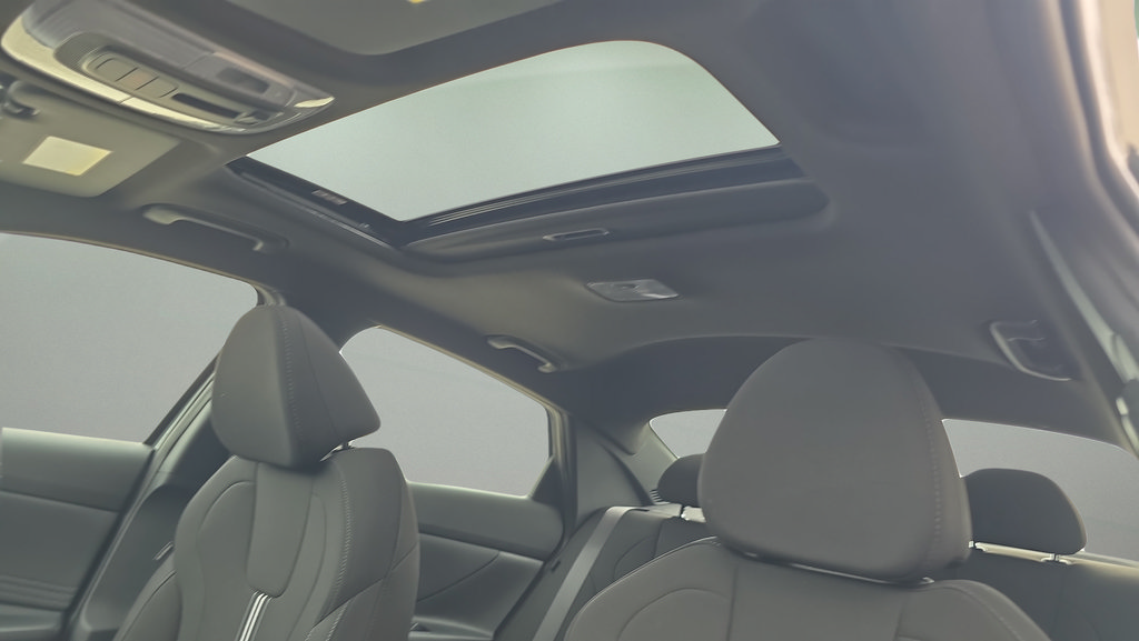 New 2026 Hyundai Elantra SEL Sport Premium FWD image 20