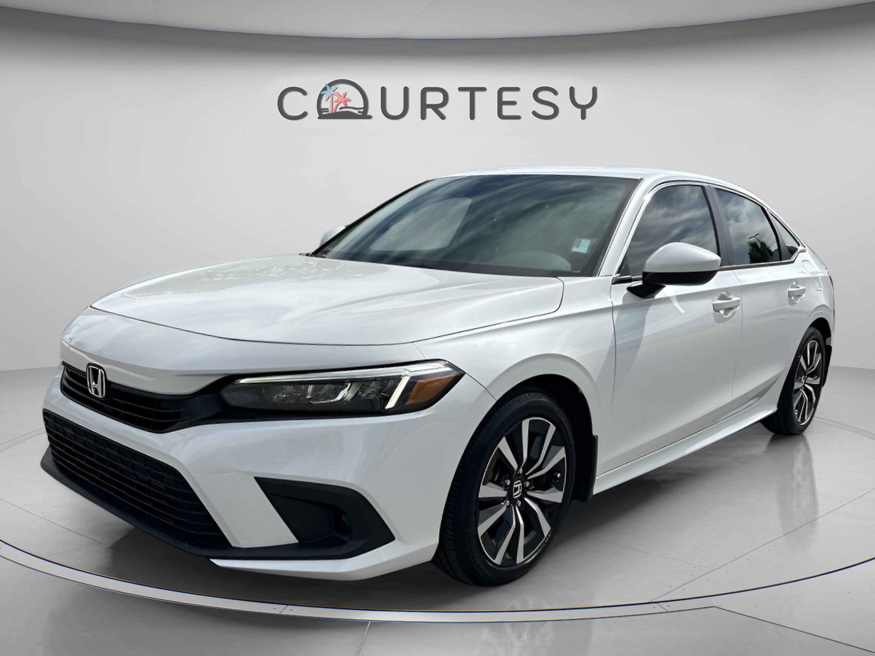 Used 2023 Honda Civic EX image 2