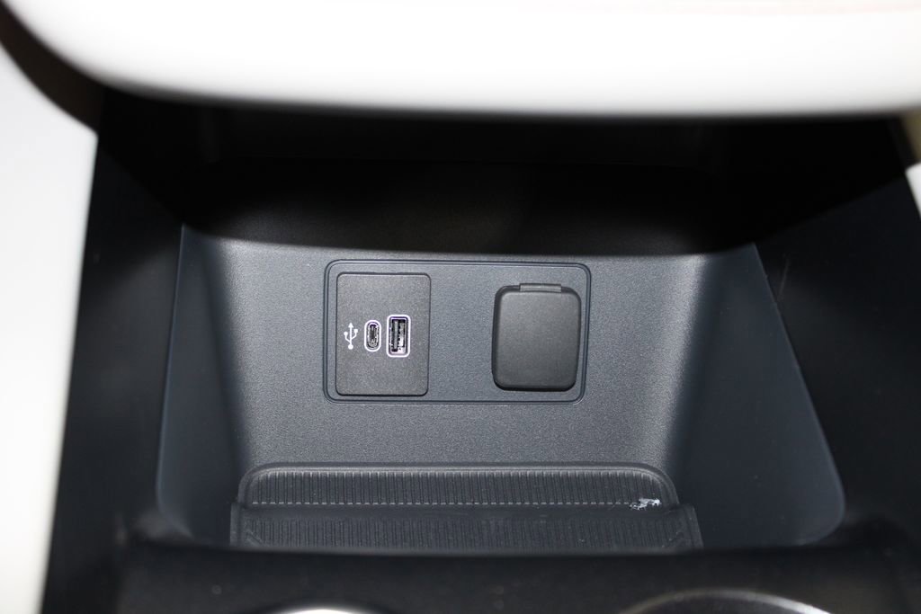 New 2026 Ford Explorer Active w/ Active Comfort Package image 46