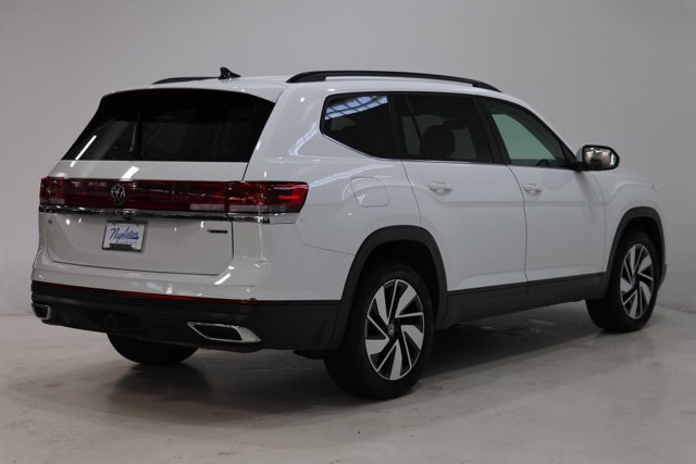 Used 2025 Volkswagen Atlas SE AWD/4WD image 8
