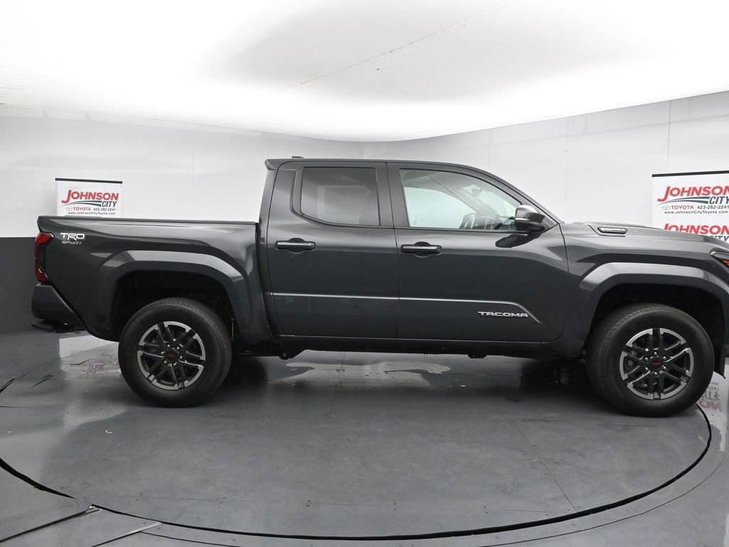 Used 2025 Toyota Tacoma TRD Sport w/ TRD Sport Premium Package AWD/4WD image 9