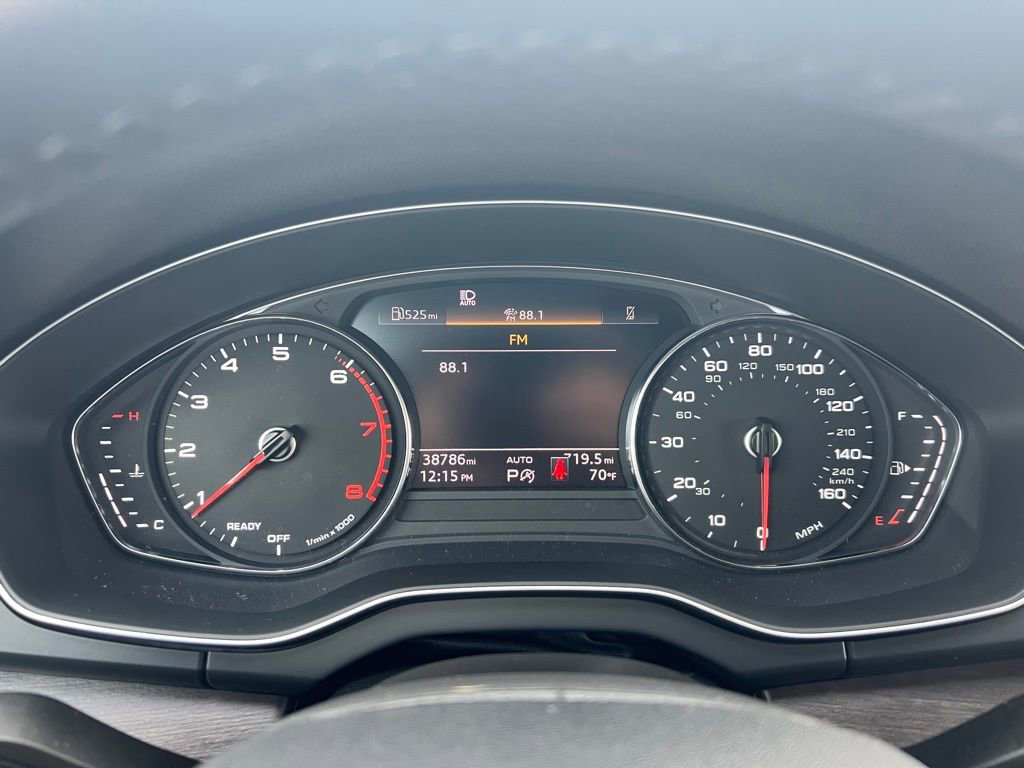 Used 2023 Audi Q5 2.0T Premium w/ Convenience Package image 17