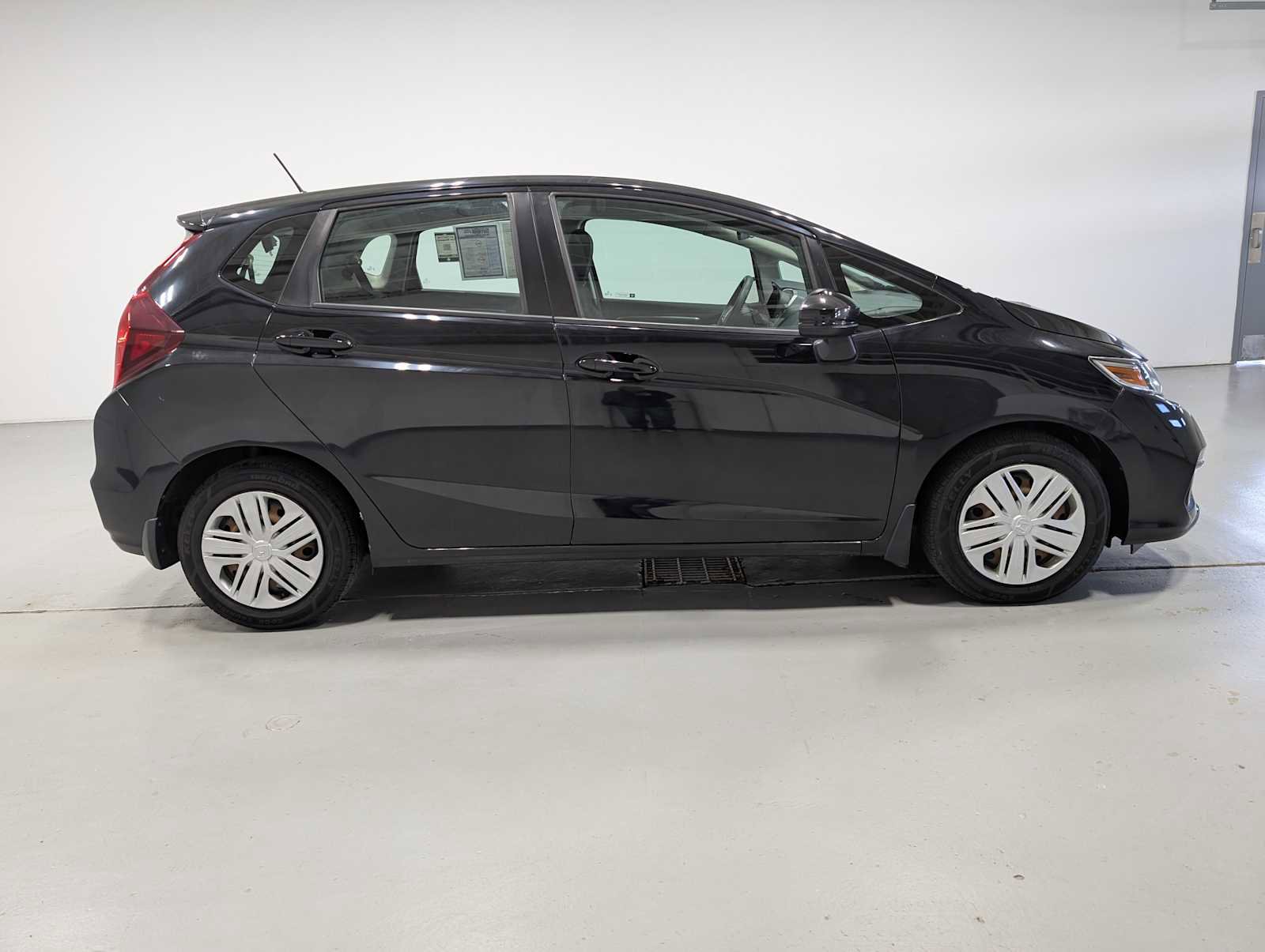Used 2018 Honda Fit LX image 7