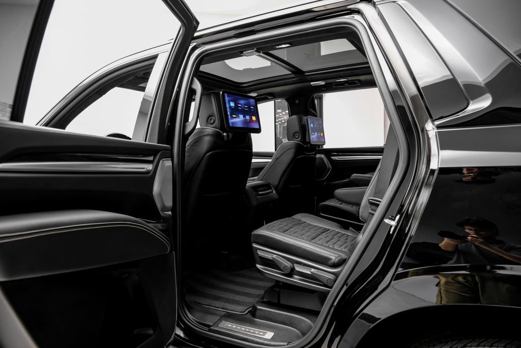 Used 2026 Cadillac Escalade V AWD/4WD image 50