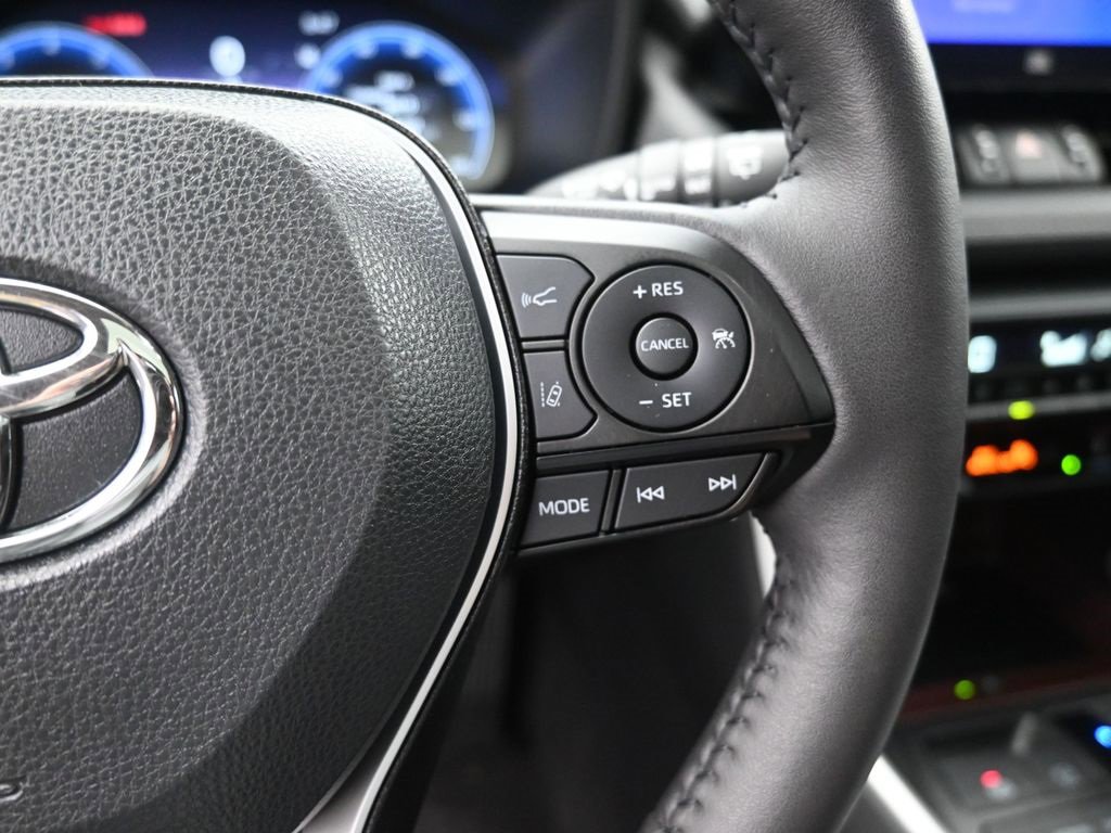 Used 2024 Toyota RAV4 Limited image 7