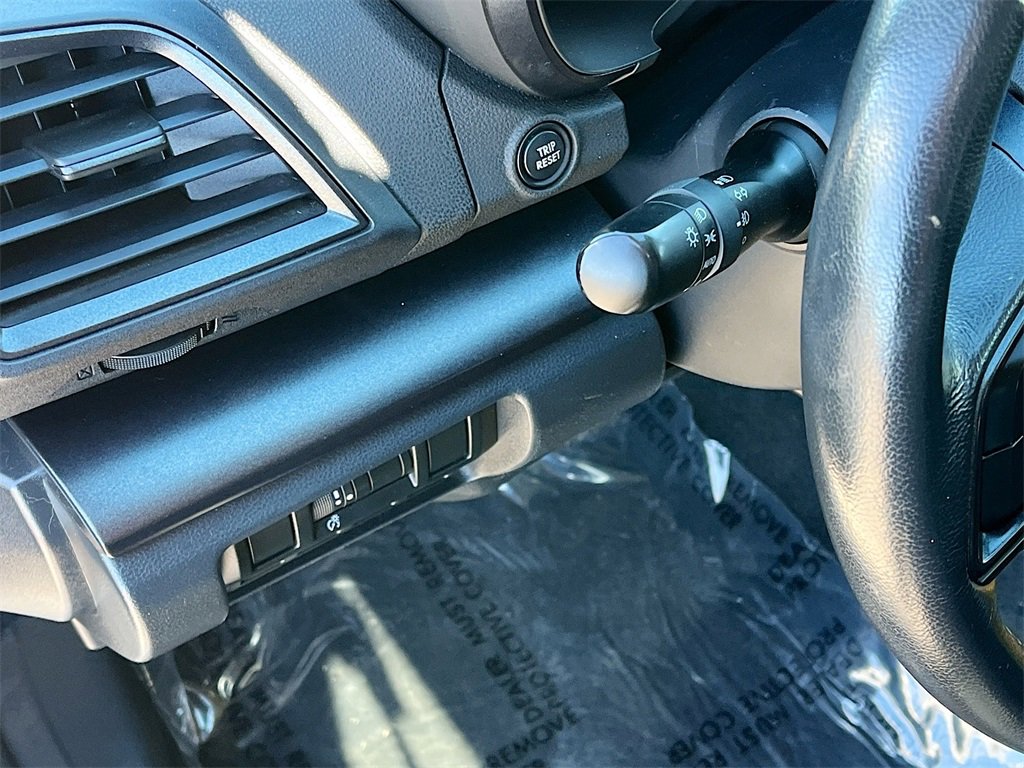 Used 2022 Subaru Crosstrek 2.5i Sport w/ Moonroof Package image 10