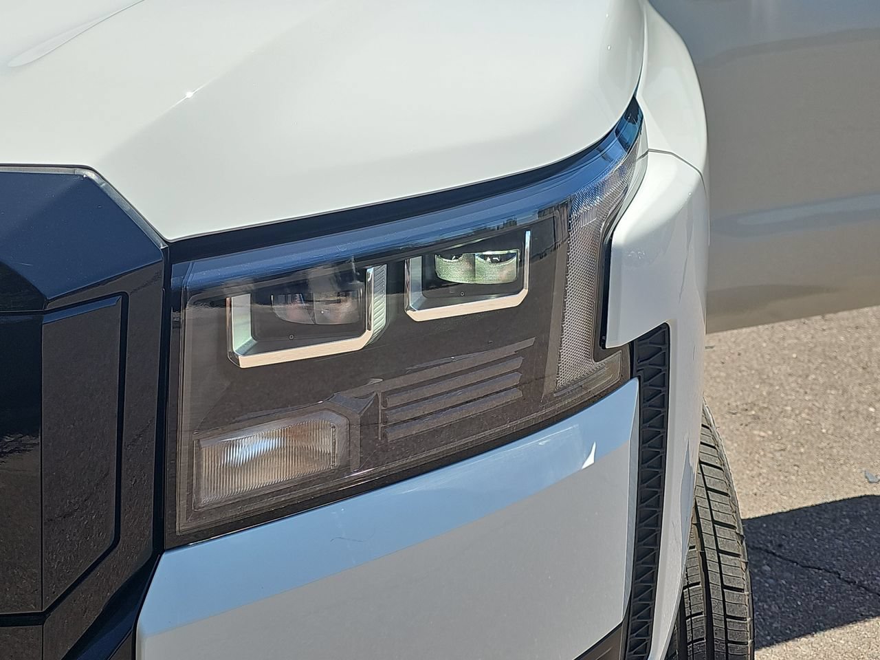 New 2026 Nissan Frontier SV w/ All-Weather Content Package AWD/4WD image 30