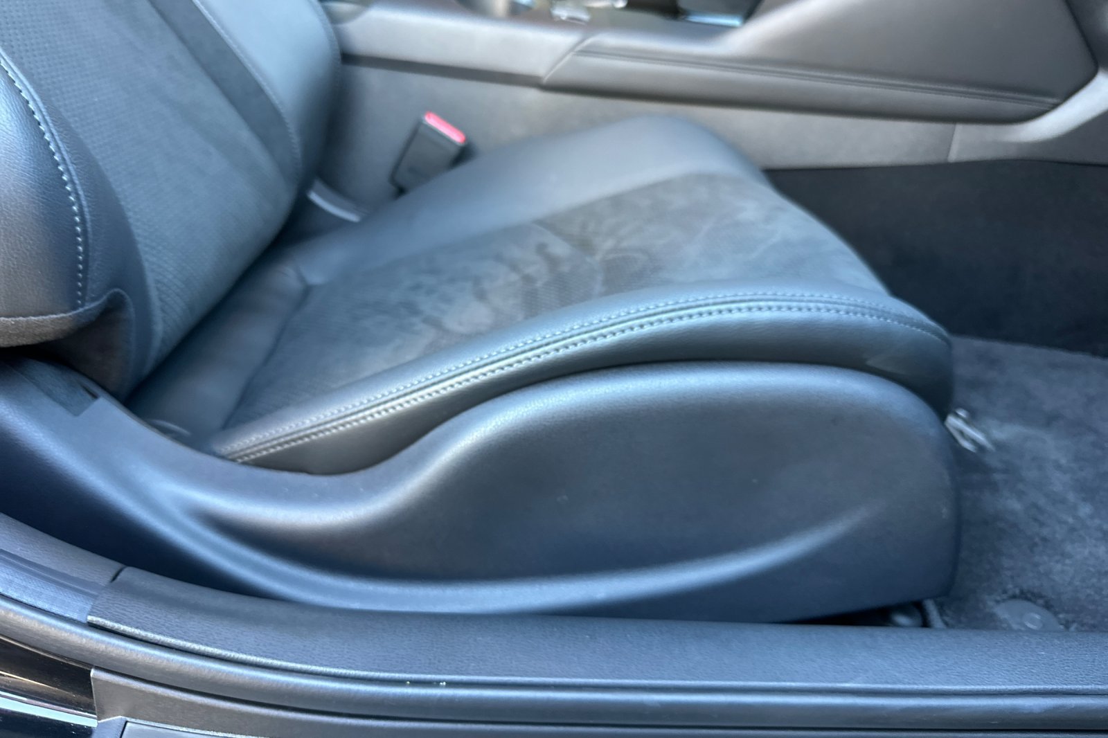 Certified 2024 Nissan Z Performance w/ Floor Mat Package RWD image 19
