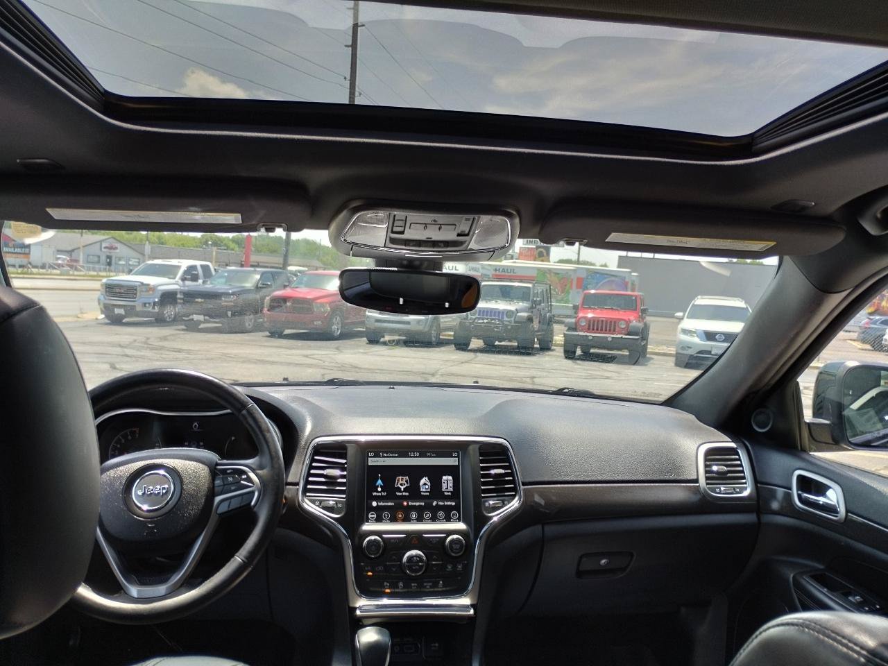 Used 2018 Jeep Grand Cherokee Altitude AWD/4WD image 42