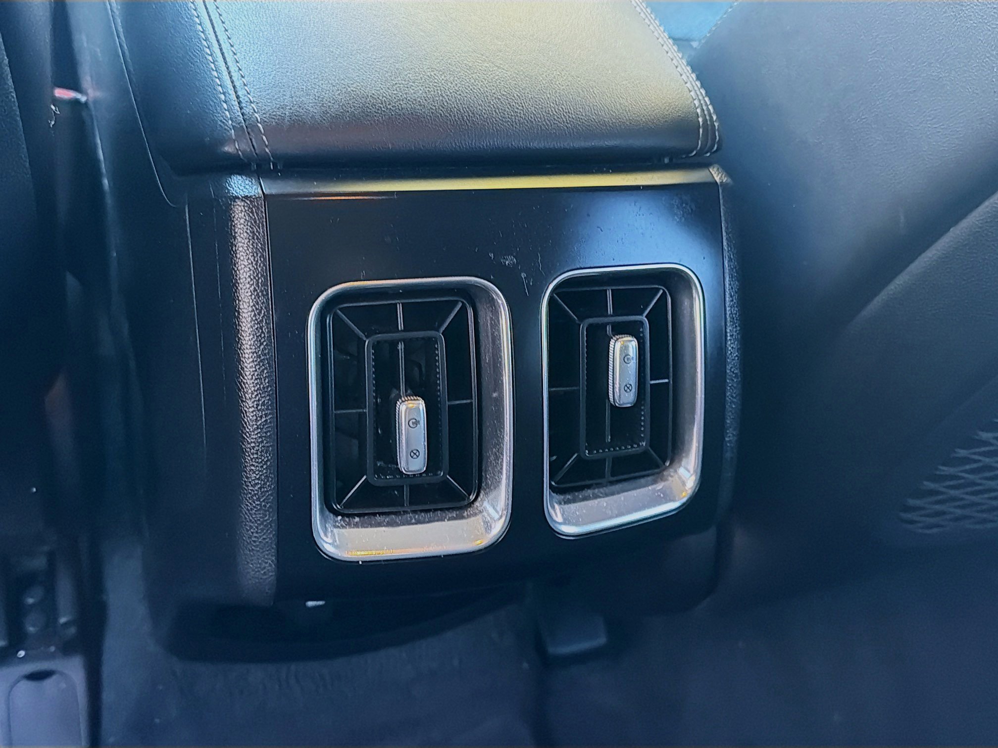 Used 2022 Kia Sorento S image 23