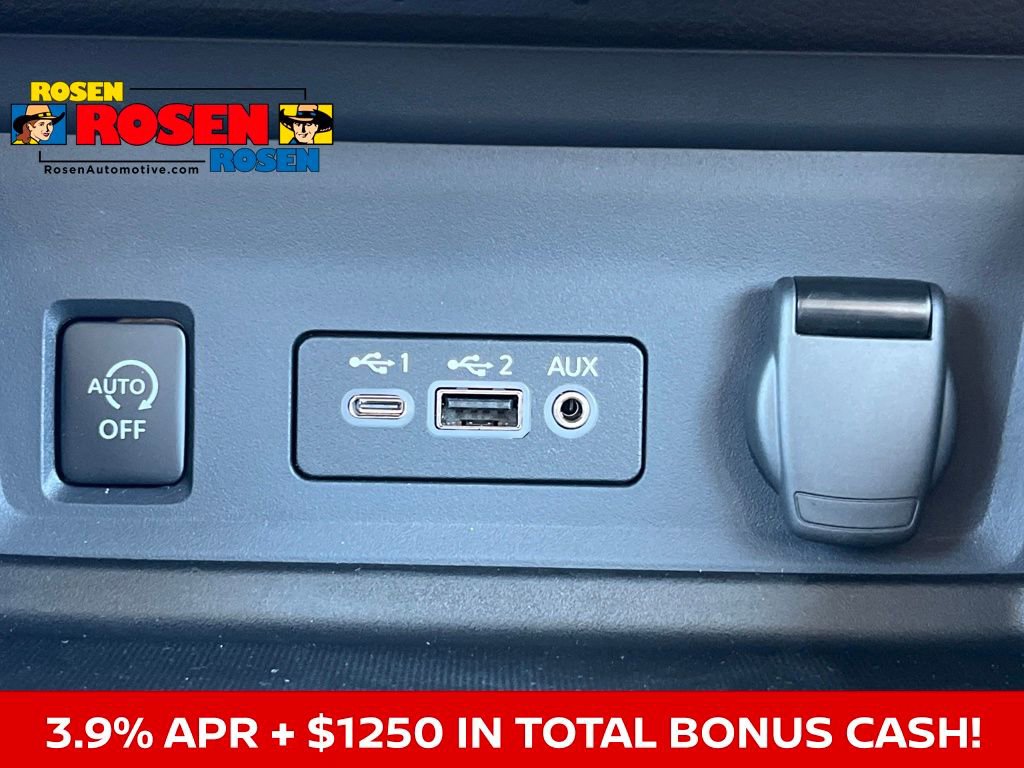 New 2025 Nissan Sentra SV w/ SV Premium Package image 29