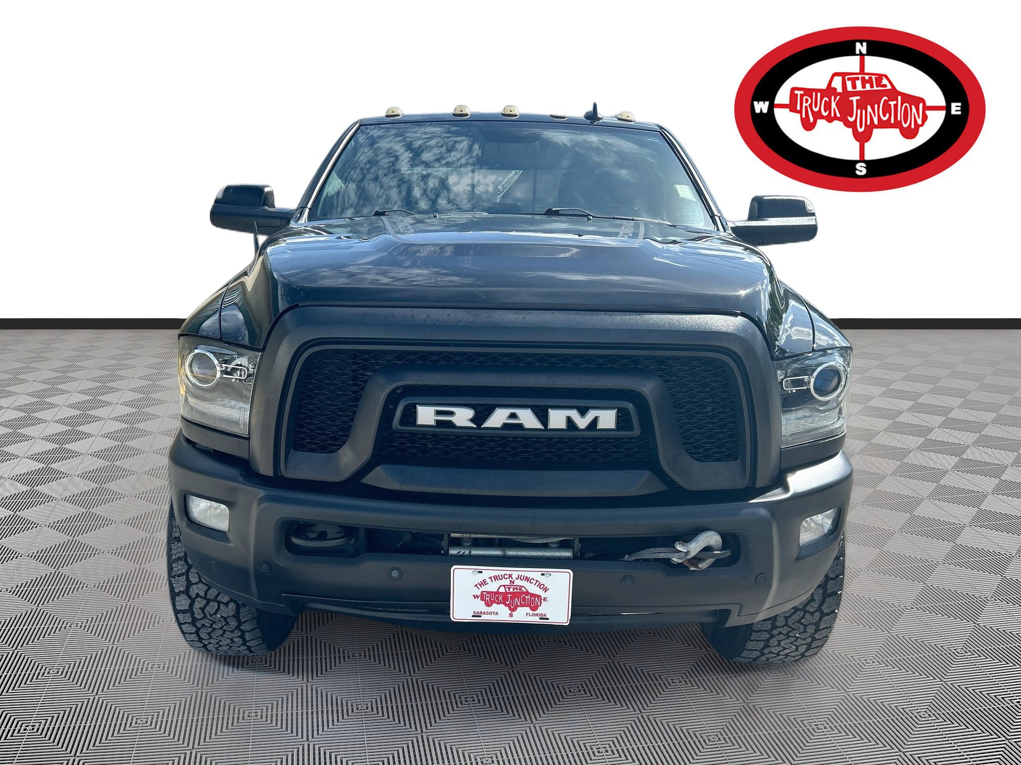 Used 2018 RAM 2500 Power Wagon w/ Leather & Luxury Group AWD/4WD image 2