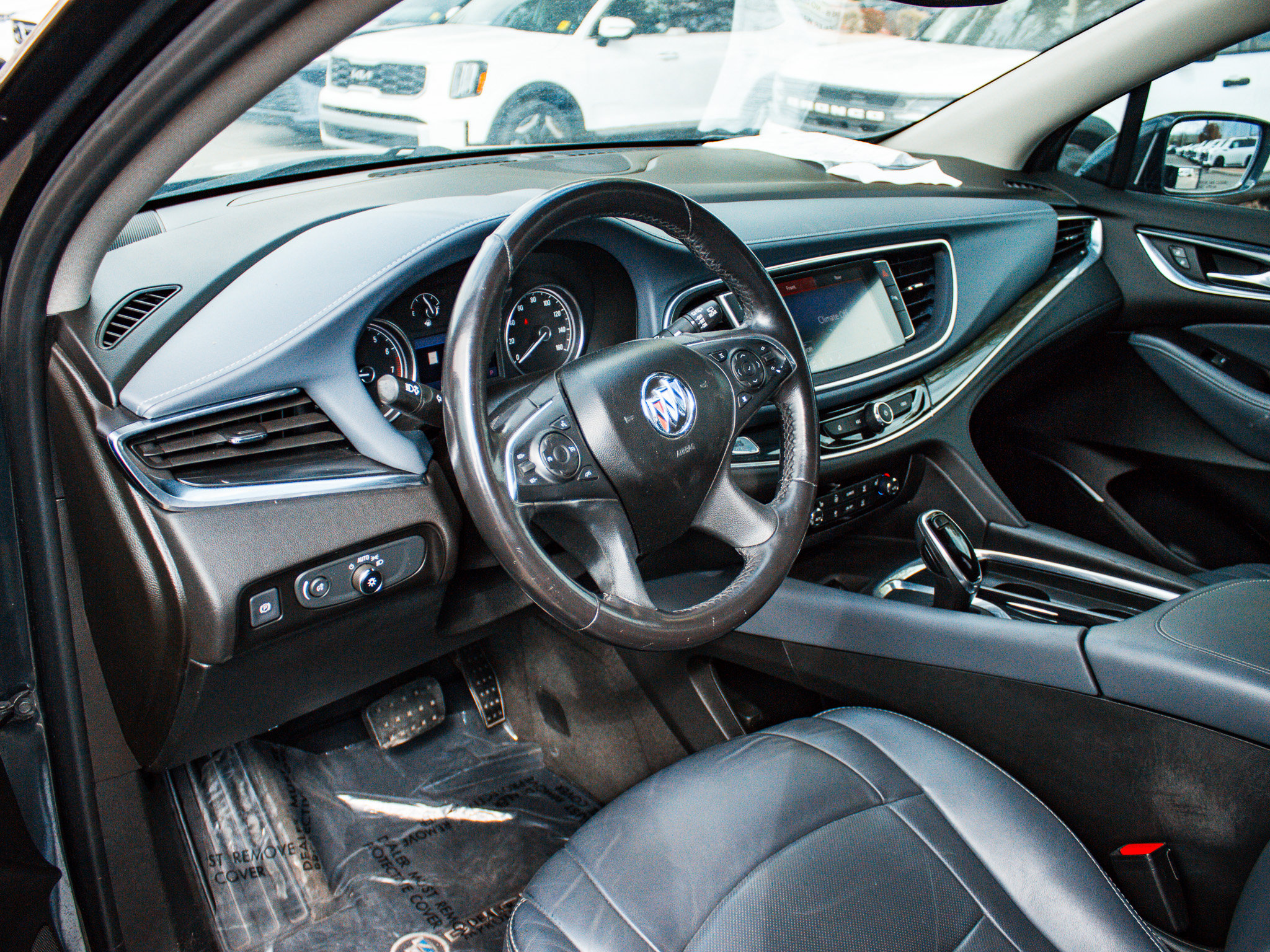 Used 2020 Buick Enclave Essence w/ Sound and Sites Package FWD image 8