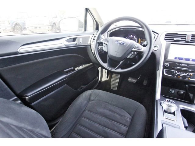 Used 2020 Ford Fusion SE image 7